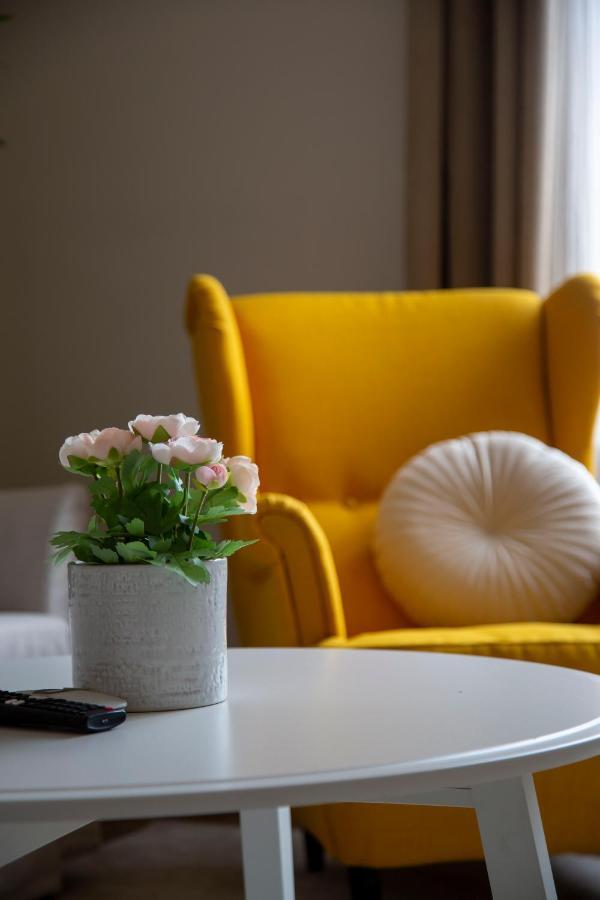 בודפשט Luxurious Central Apartment In Liszt Ferenc Square מראה חיצוני תמונה