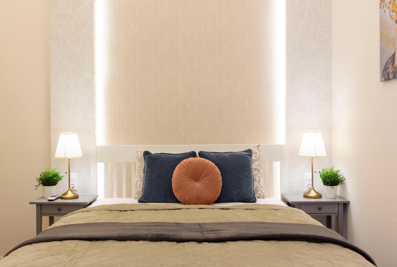 בודפשט Luxurious Central Apartment In Liszt Ferenc Square מראה חיצוני תמונה