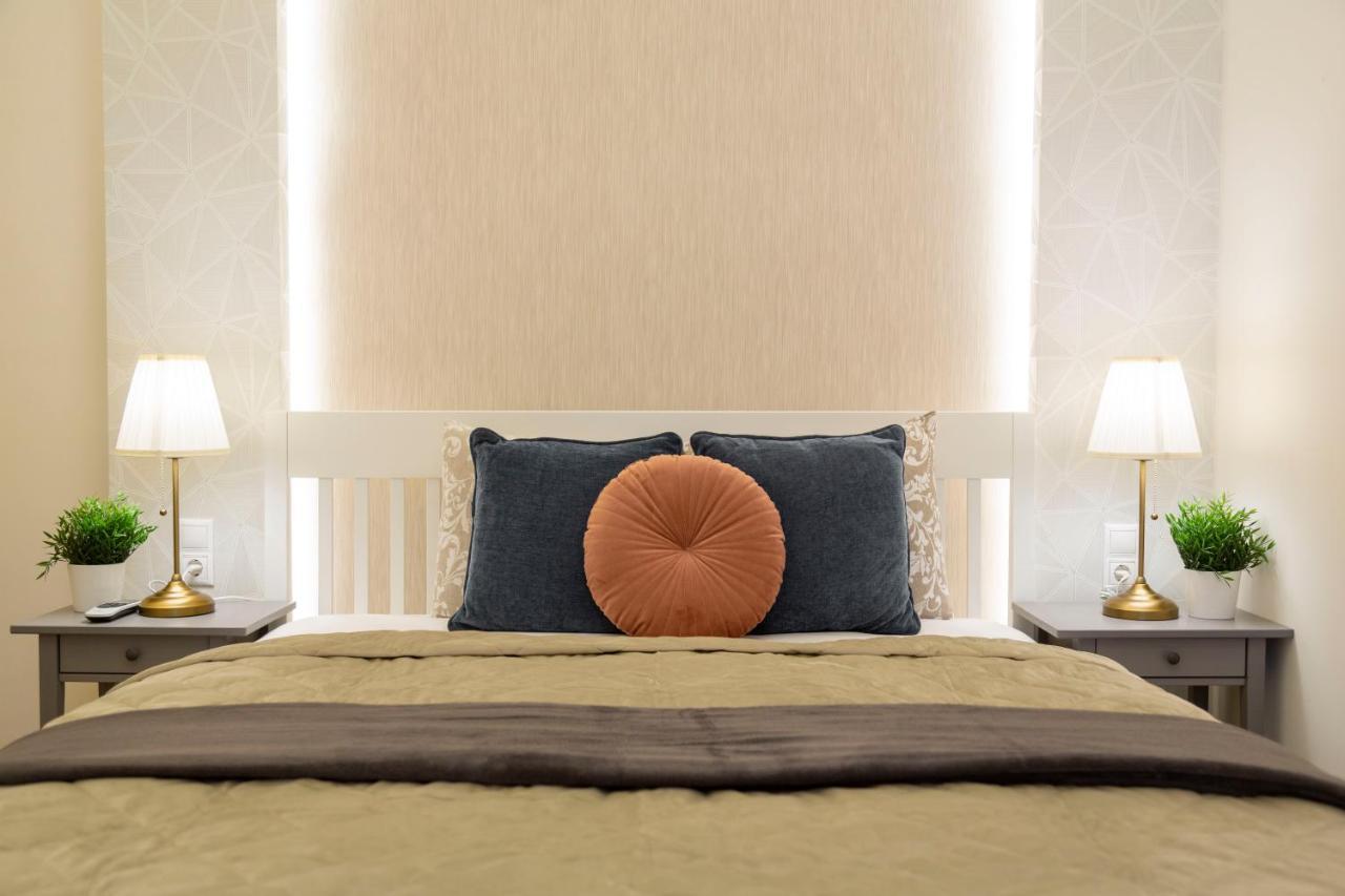 בודפשט Luxurious Central Apartment In Liszt Ferenc Square מראה חיצוני תמונה